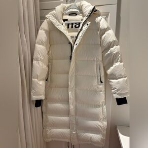 Aritzia Super Puff Long White XXS